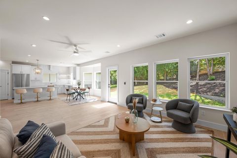 Photo of 13 Autumn Oaks DR, Lakeway, TX 78738 (MLS # 2309032)