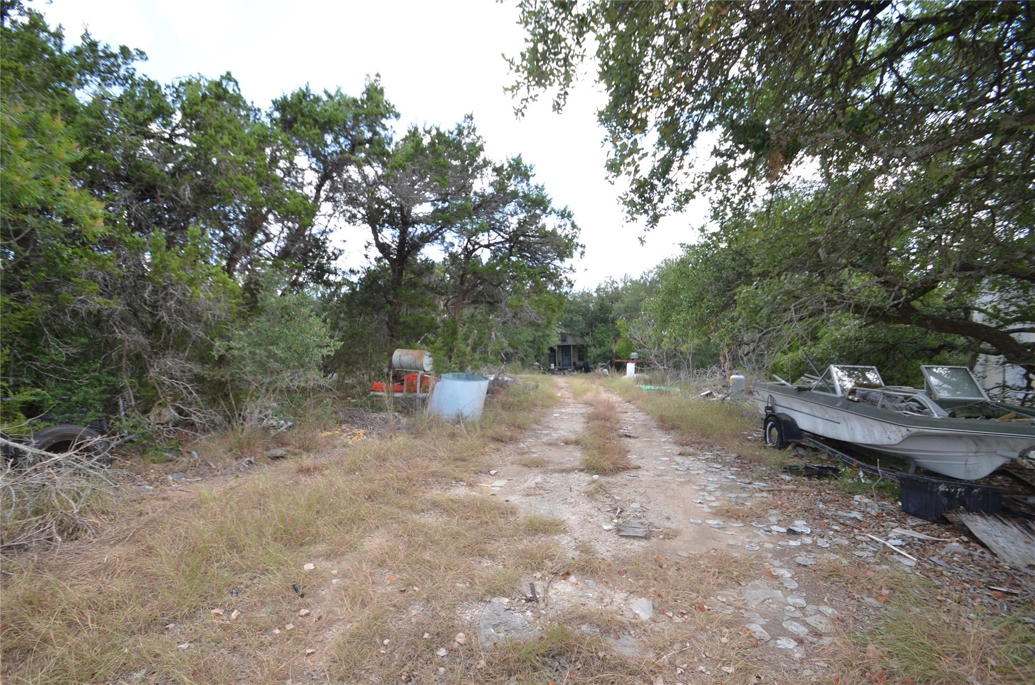 360 Jennifer LN