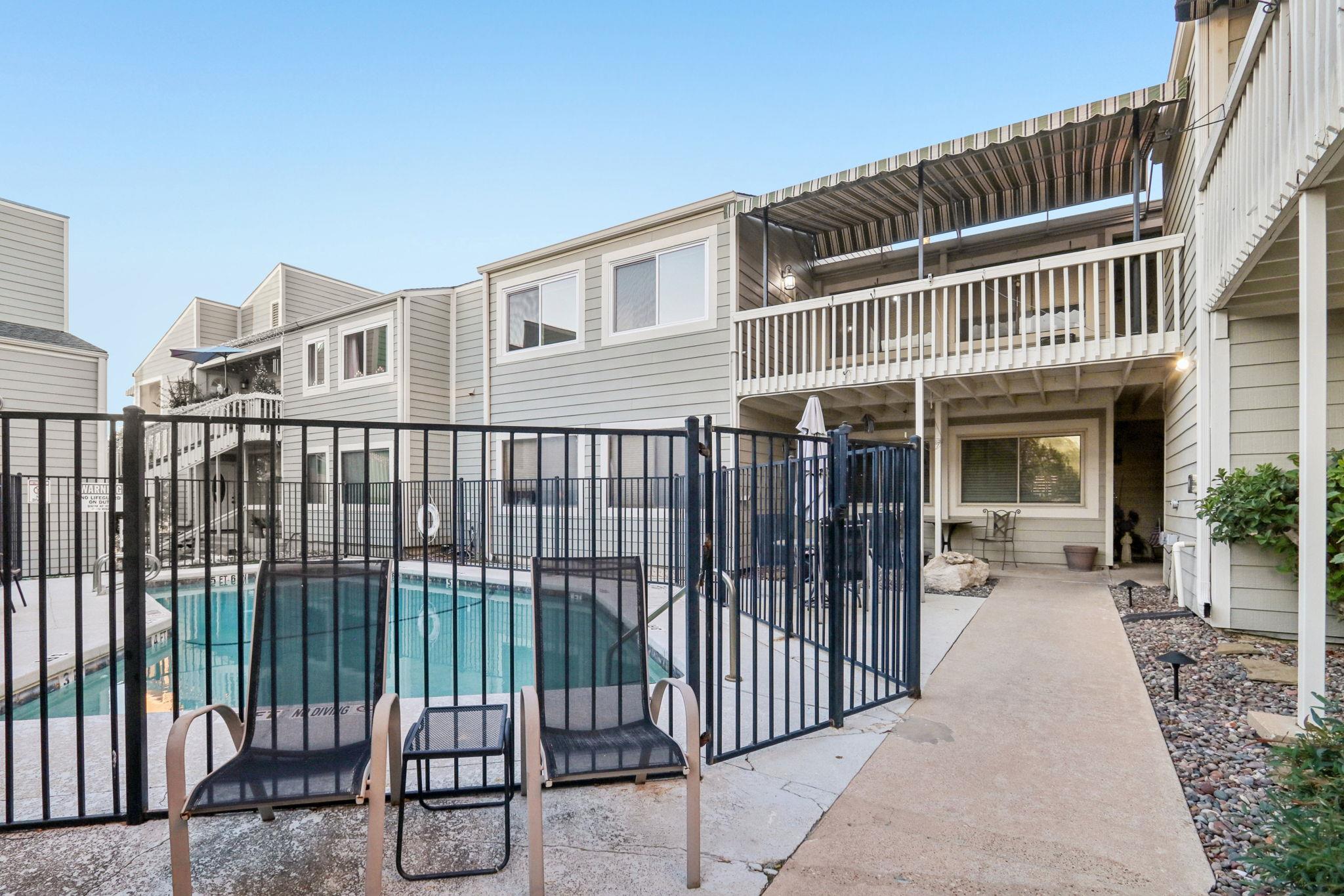 5801 Thunderbird ST A-11