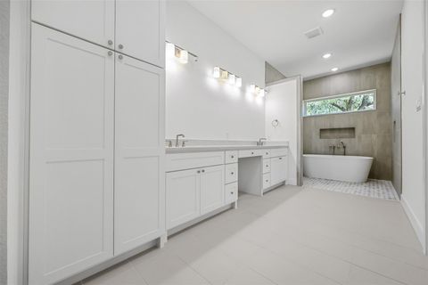 Tiny photo for 609 Cowal DR S, Briarcliff, TX 78669 (MLS # 7799632)