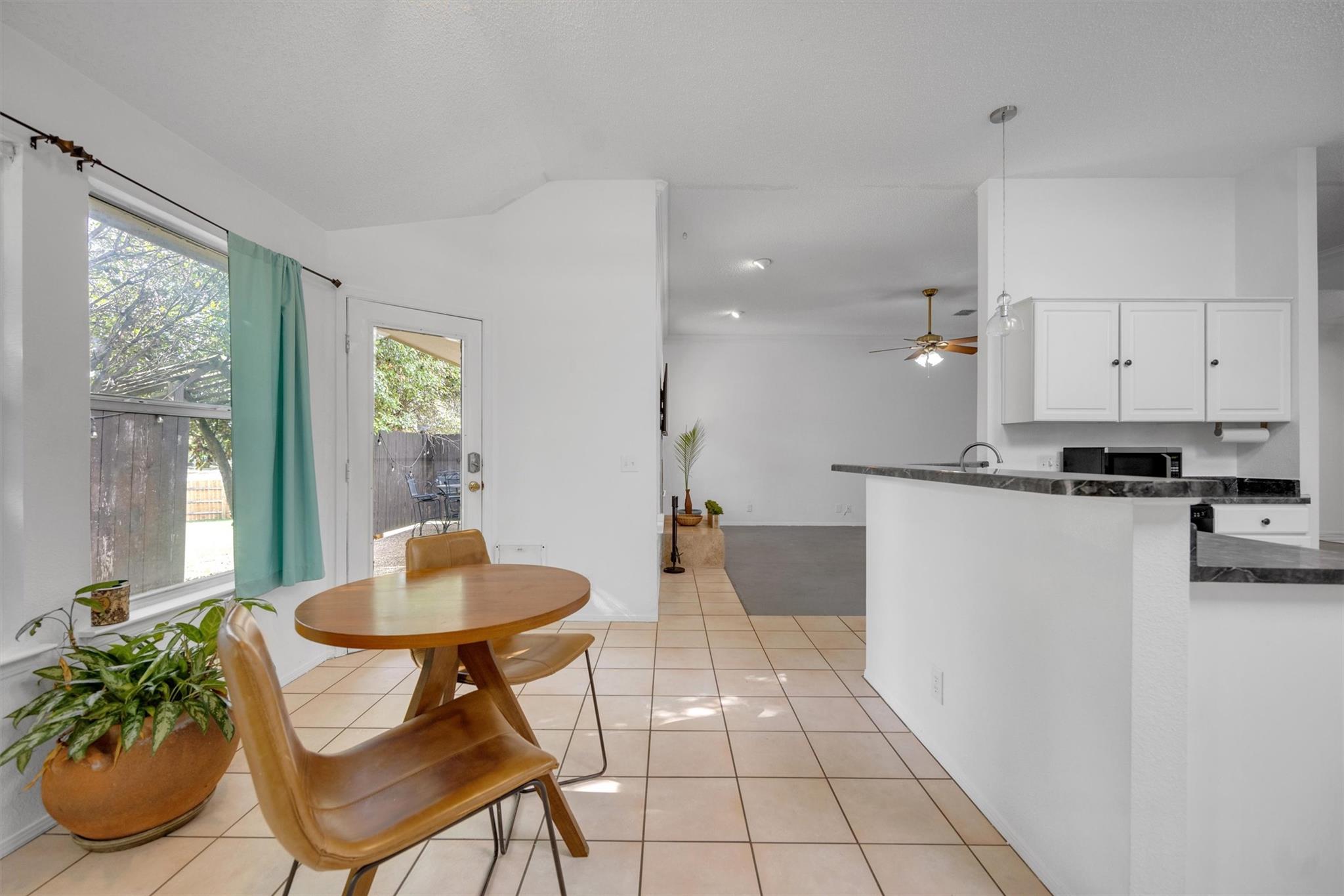 1219 Briargate DR
