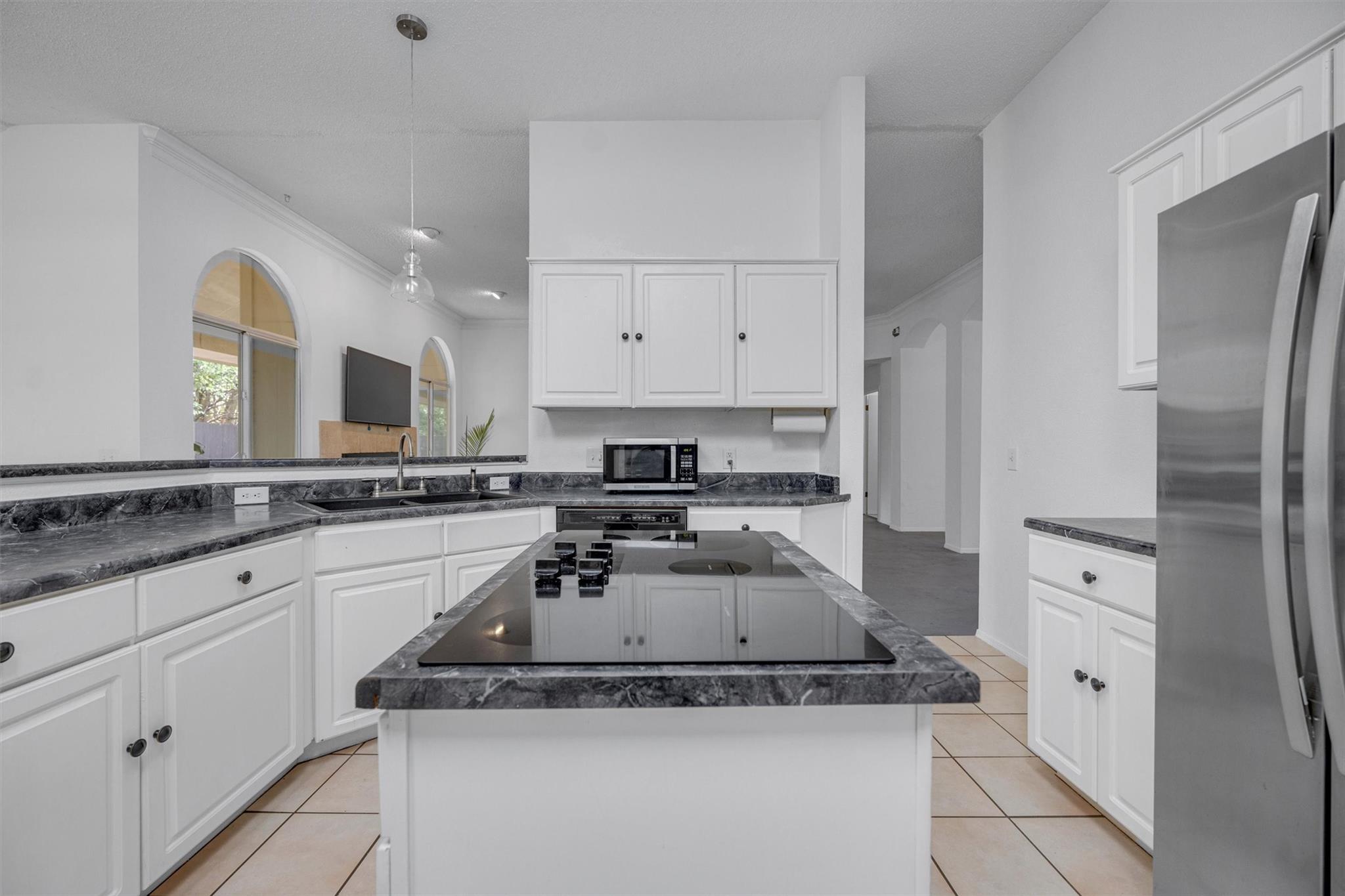 1219 Briargate DR