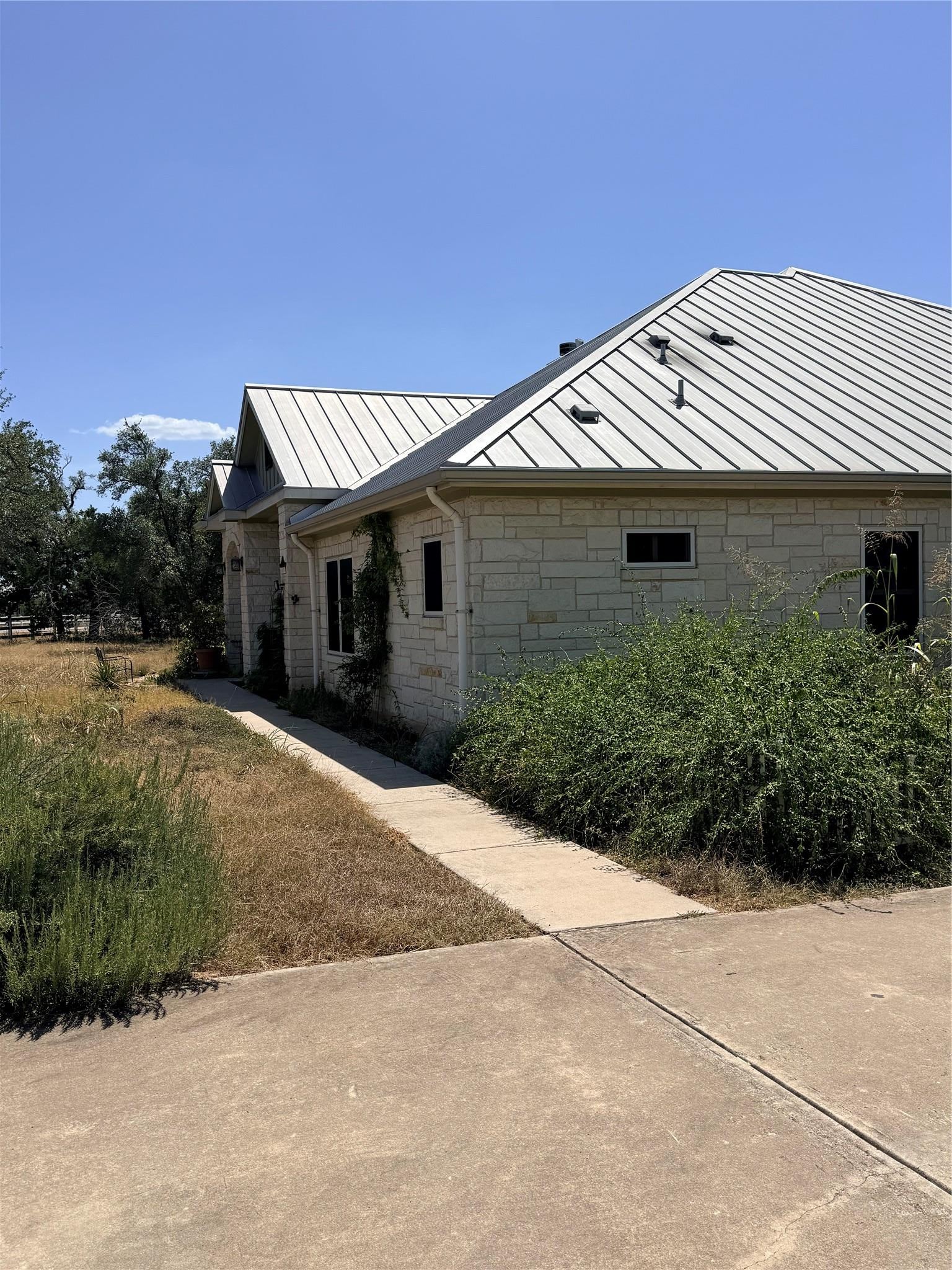 300 Medlin Creek LOOP