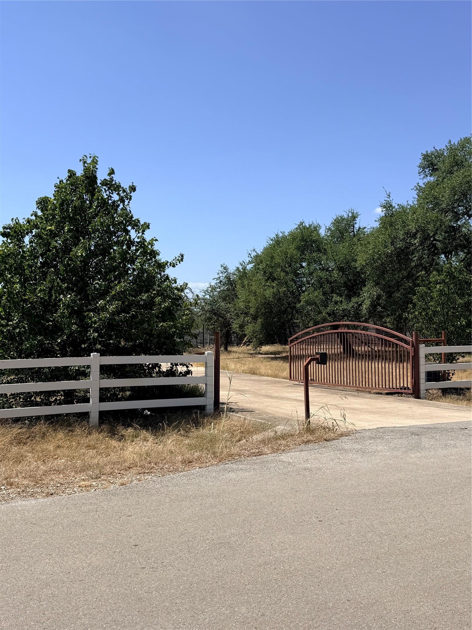 300 Medlin Creek LOOP