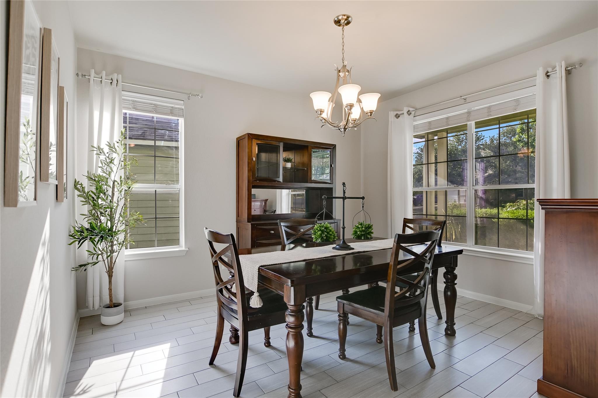 1122 Boxwood LOOP