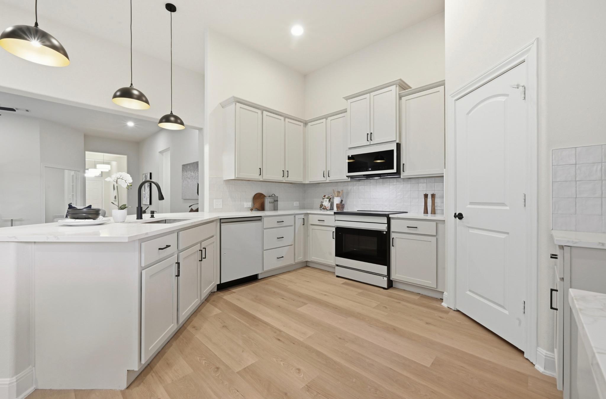13009 Olivers WAY