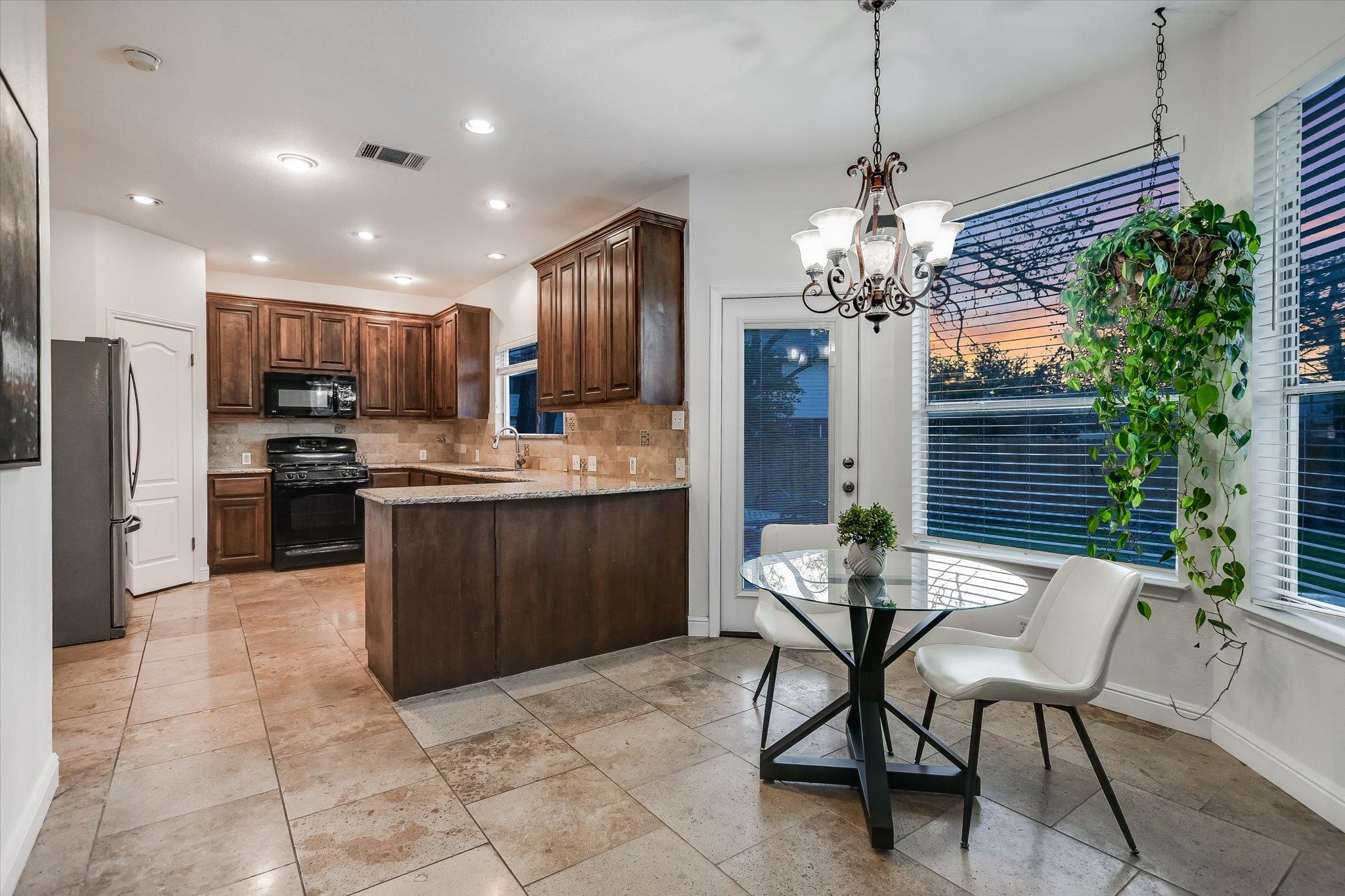 Cedar Park, Texas 78613, United States, 4 Bedrooms Bedrooms, ,3 BathroomsBathrooms,Residential,Active,96353