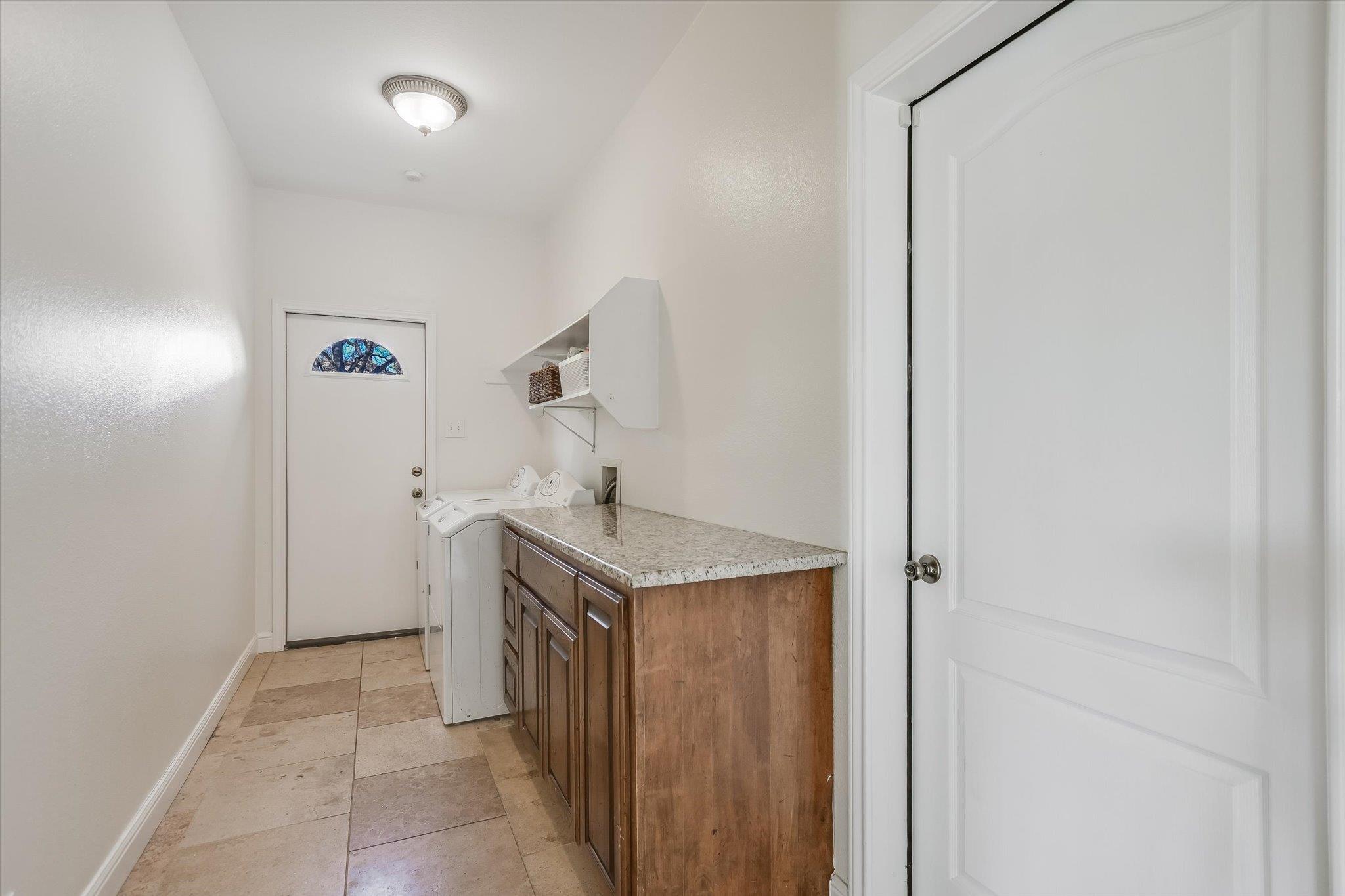 Cedar Park, Texas 78613, United States, 4 Bedrooms Bedrooms, ,3 BathroomsBathrooms,Residential,Active,96353