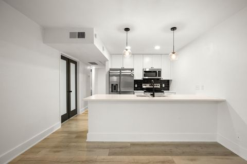 Photo of 909 Reinli ST #103, Austin, TX 78751 (MLS # 8954945)