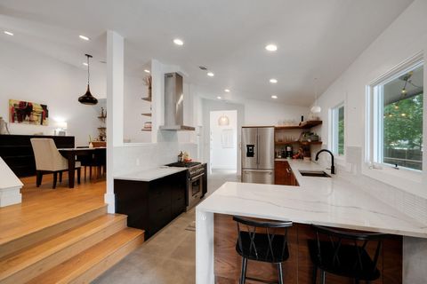 Tiny photo for 2502 Side CV, Austin, TX 78704 (MLS # 3594374)