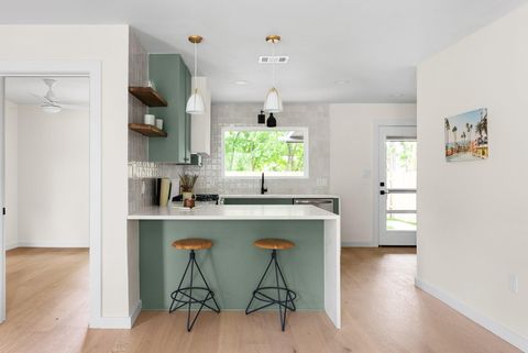 Photo of 2105 Brunswick DR, Austin, TX 78723 (MLS # 1758787)