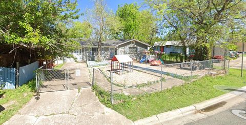 5006 Crestmont DR Austin TX 78756