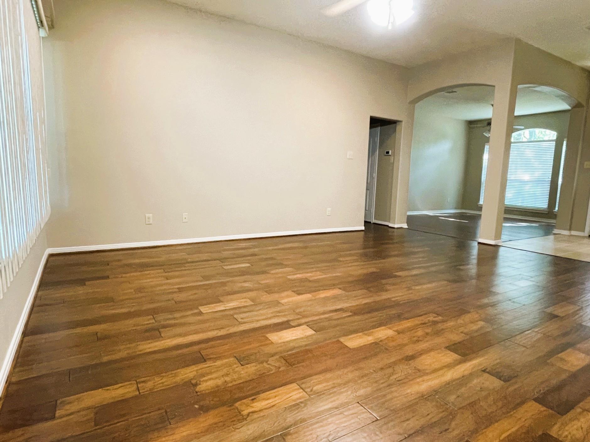 112 Mari LN