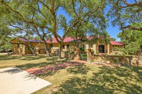 Photo of 1273 Ranchers Club LN, Driftwood, TX 78619 (MLS # 9621744)