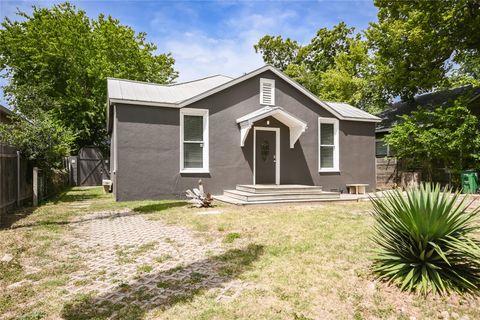 Tiny photo for 2014 Willow ST #1, Austin, TX 78702 (MLS # 2720272)