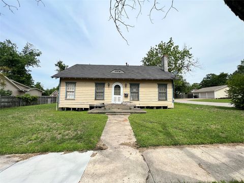 1118 N 2nd ST Temple TX 76501