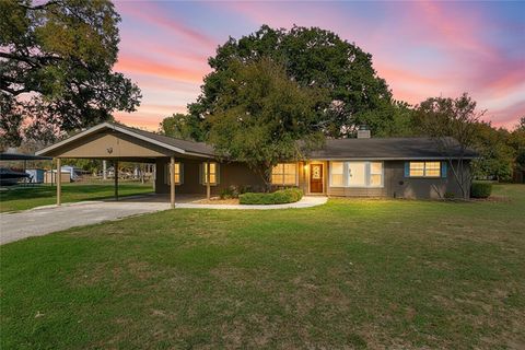 163 Lakeside DR Seguin TX 78155