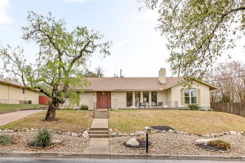Photo of 6600 Auburndale ST, Austin, TX 78723 (MLS # 4708746)