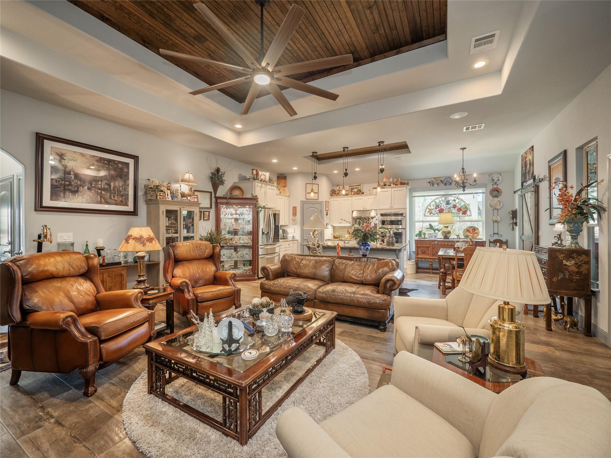 308 Buckhorn DR