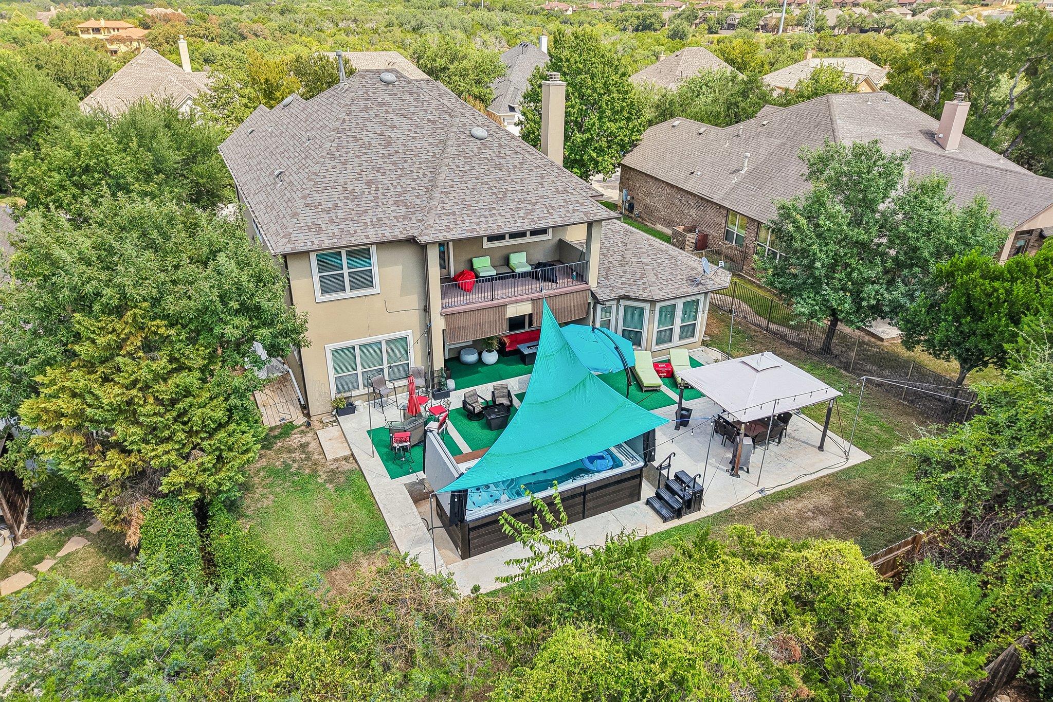 213 Lake Como DR