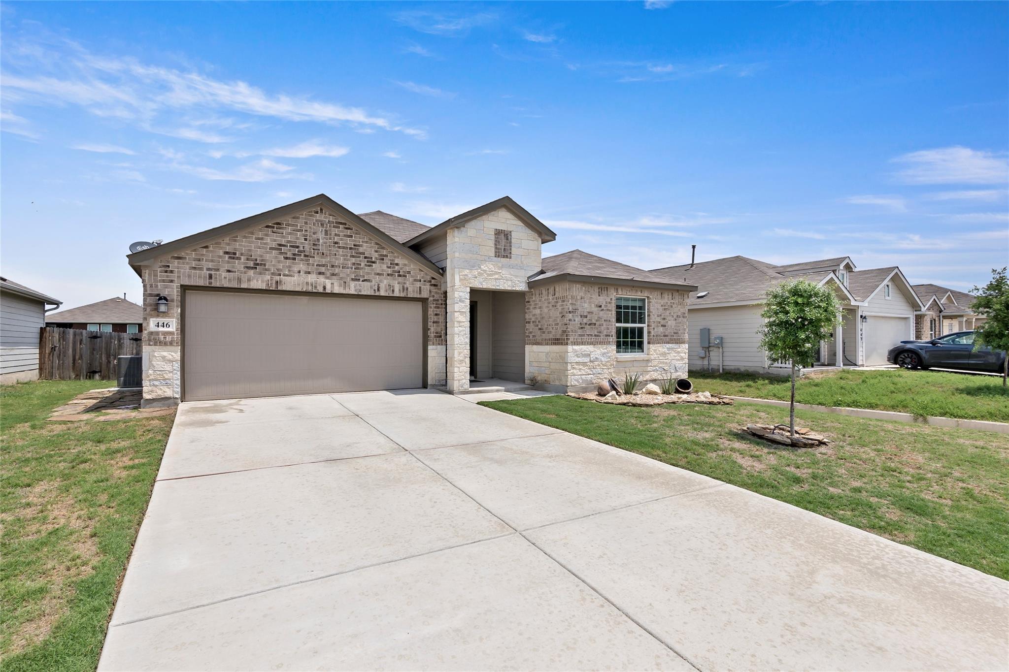 446 Blue Stem RD
