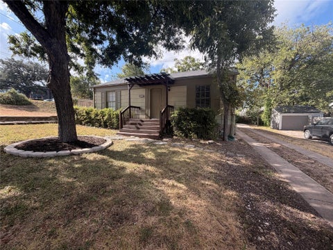Photo of 819 E 31st ST, Austin, TX 78705 (MLS # 3461480)
