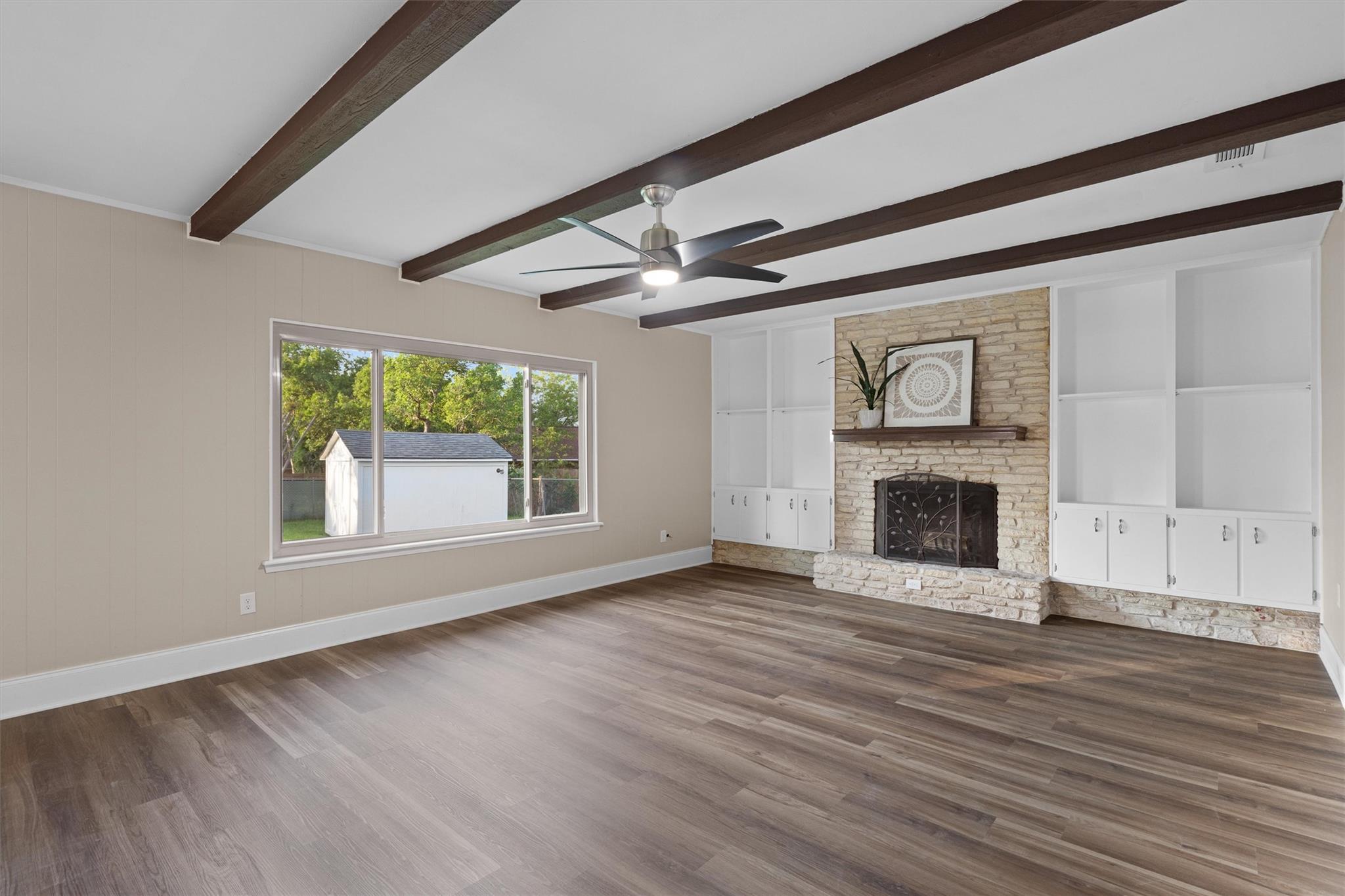 110 Live Oak DR
