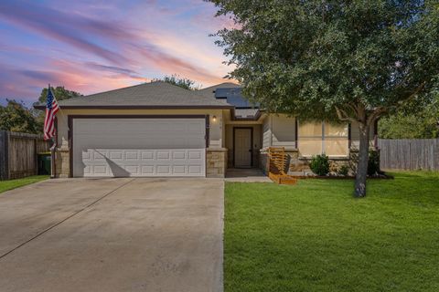 1315 Lantana CT Gonzales TX 78629