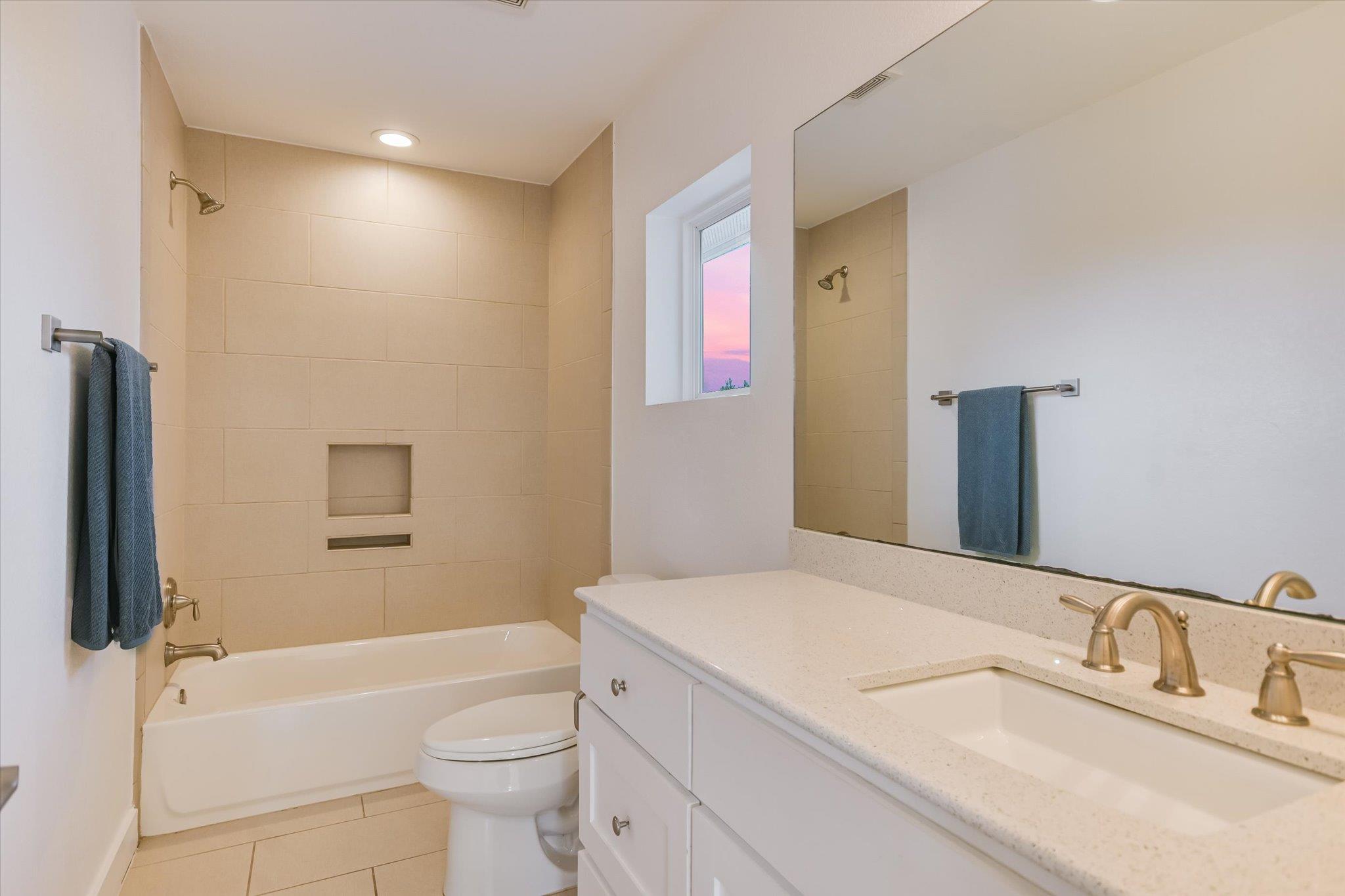 Austin, Texas 78734, United States, 4 Bedrooms Bedrooms, ,4 BathroomsBathrooms,Residential,Active,217743