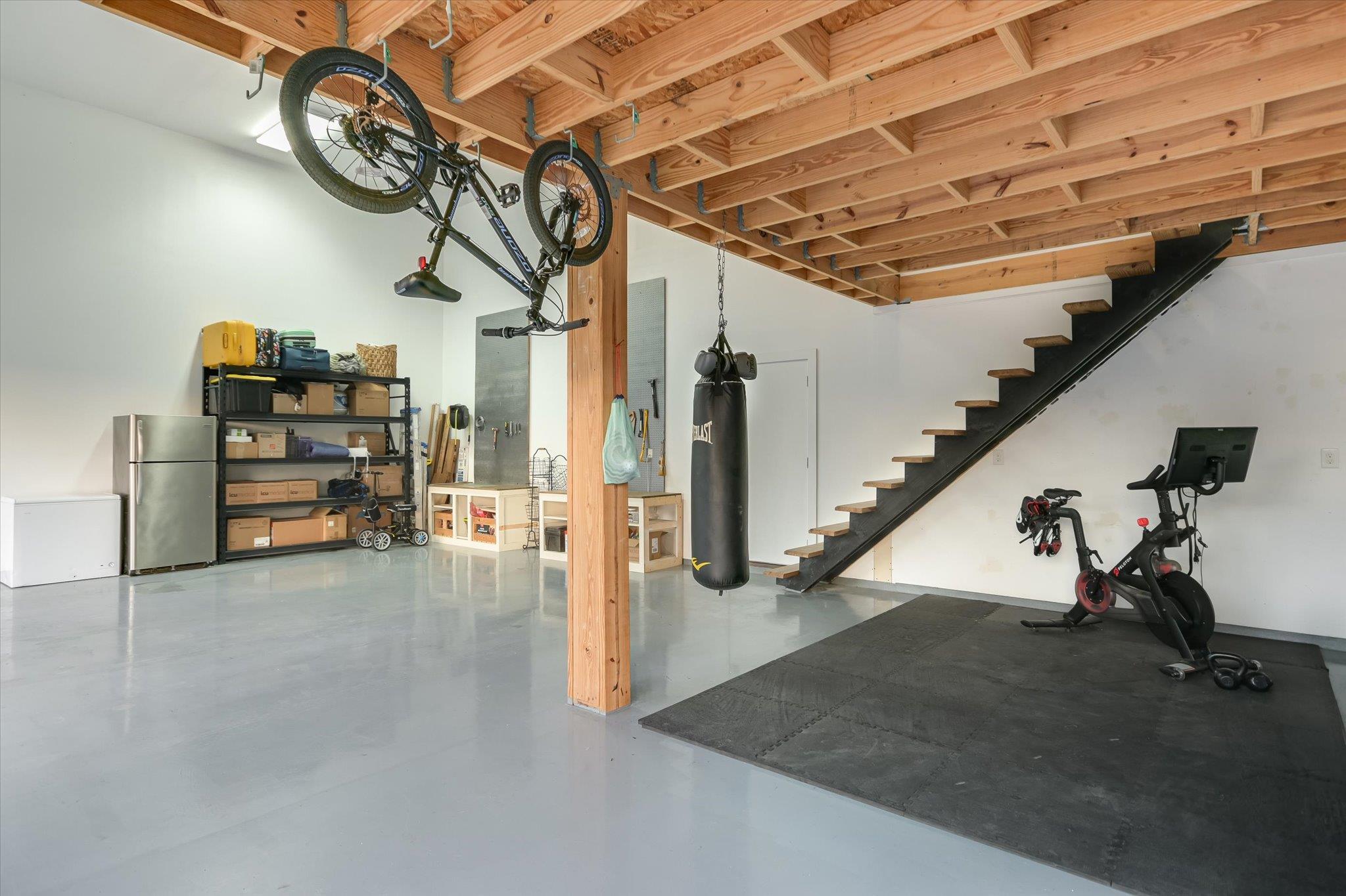 Austin, Texas 78734, United States, 4 Bedrooms Bedrooms, ,4 BathroomsBathrooms,Residential,Active,217743