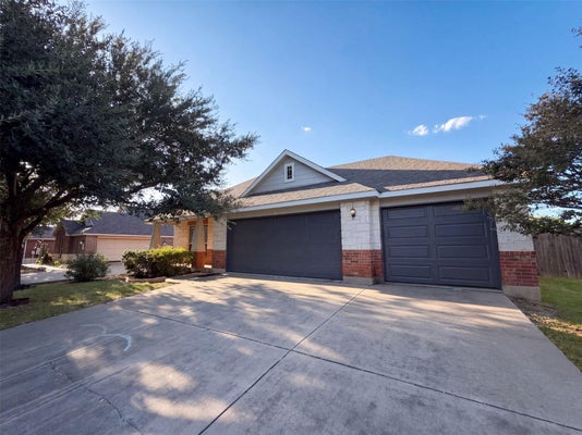 404 TIMOTHY JOHN DR, PFLUGERVILLE, TX 78660 - Image 39afa75e31eaaa66f164a76287e310bf/811379055
