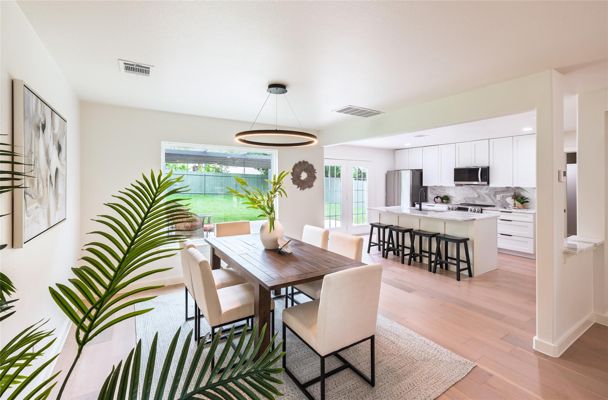 11224 Pickard LN