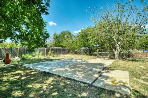 A home in Burnet