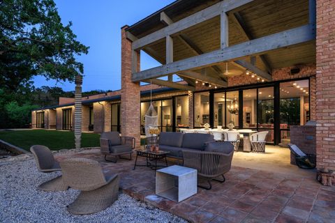 115 Seale Hill RD Comfort TX 78013