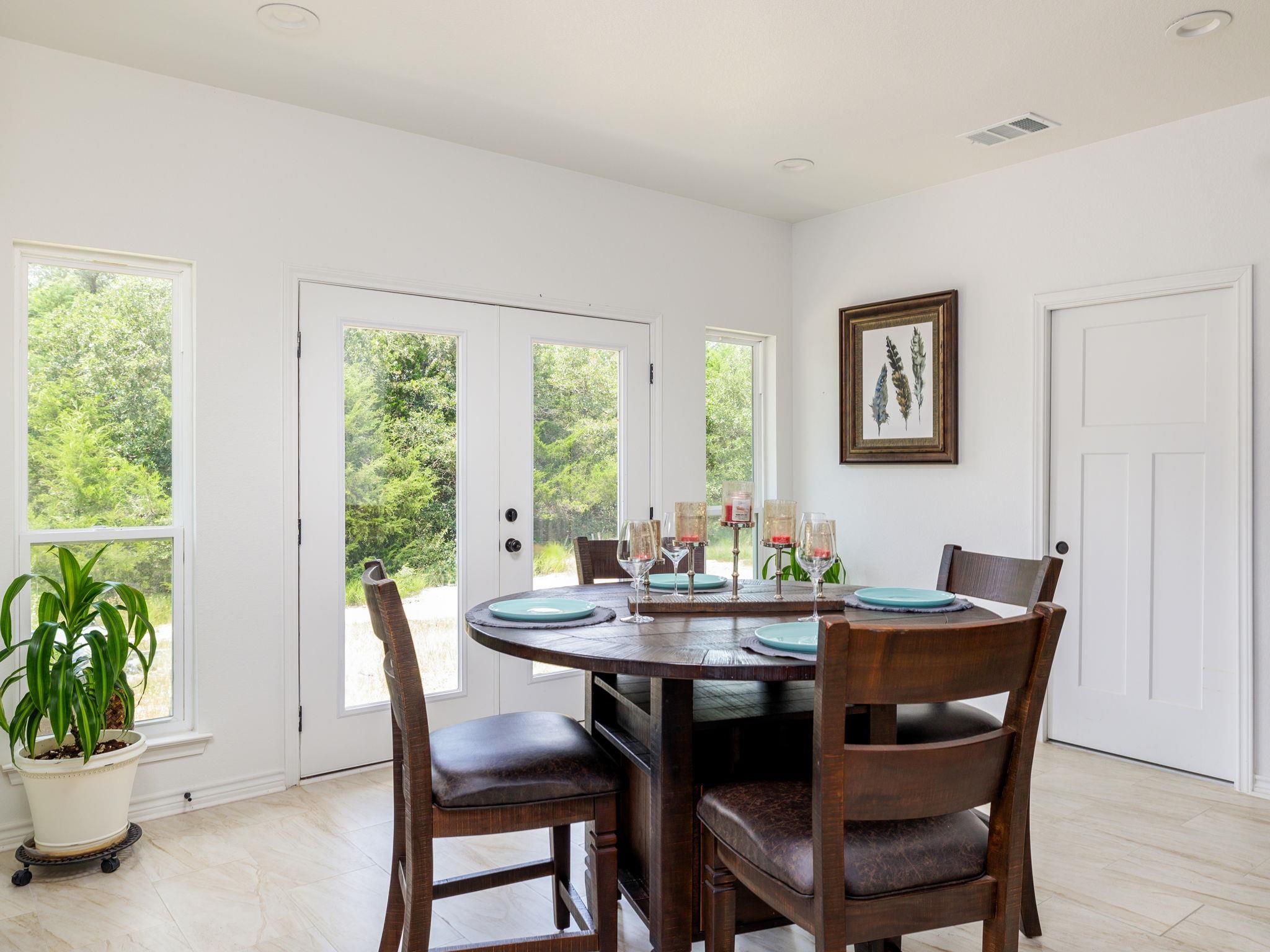 668 Fairview DR