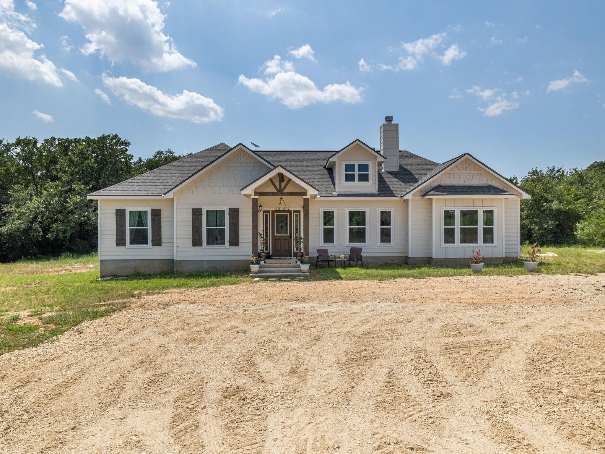 668 Fairview DR