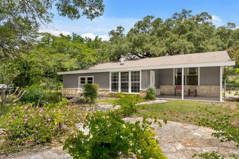 Photo of 600 Windrush, Canyon Lake, TX 78133 (MLS # 3017659)