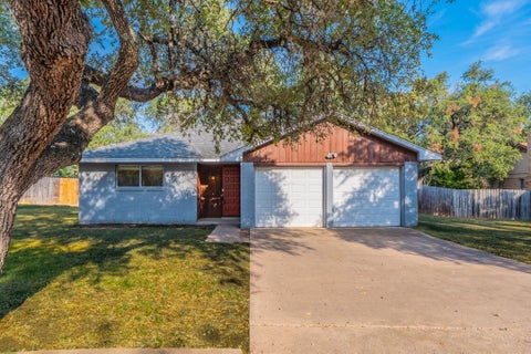 Photo of 5628 Wagon Train RD, Austin, TX 78749 (MLS # 8591495)
