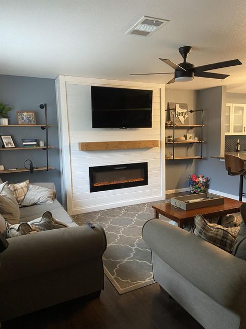 Photo of 1520 Geoffs DR, Austin, TX 78748 (MLS # 4799760)