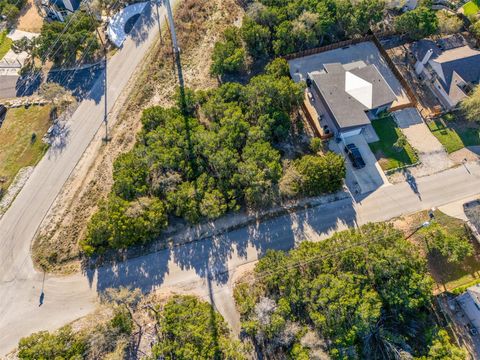 Photo of 6711 & 6709 Avenida Ann DR, Lago Vista, TX 78645 (MLS # 8412963)