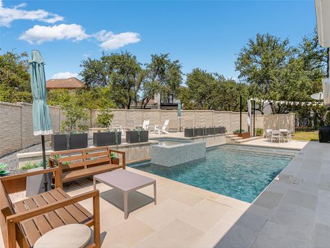 75 Stillmeadow DR The Hills TX 78738