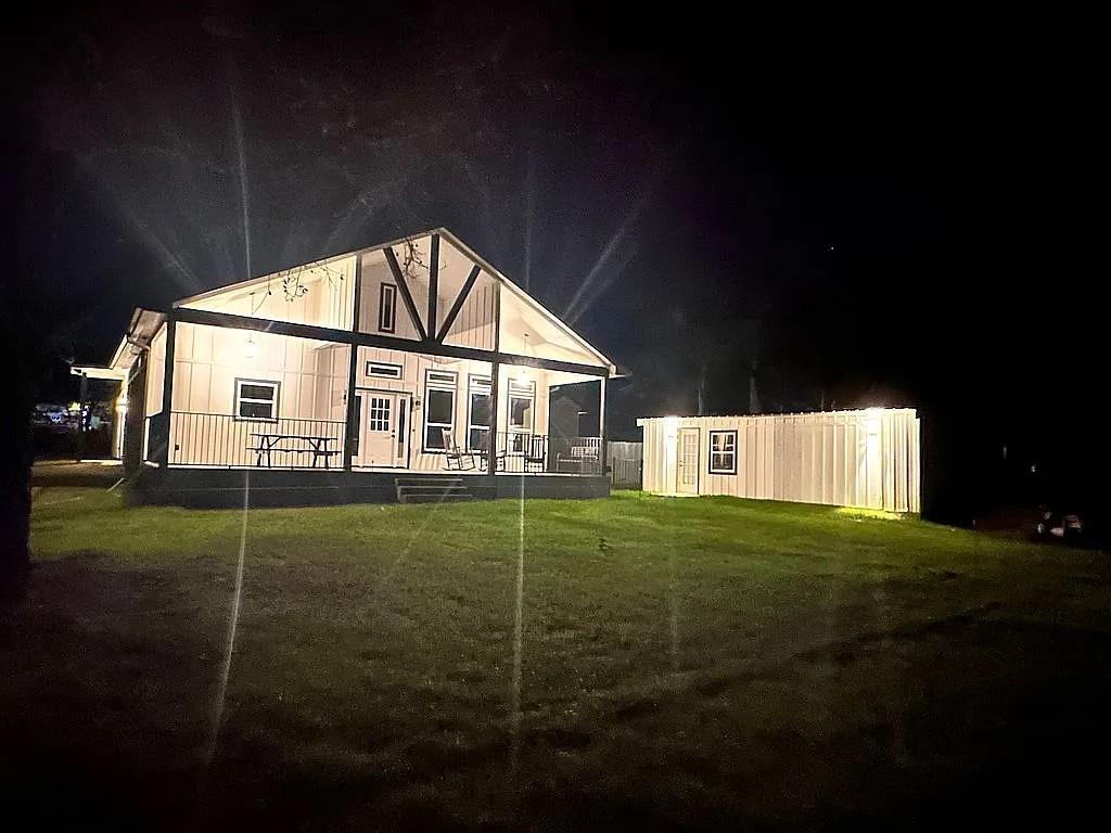 195 Covert DR