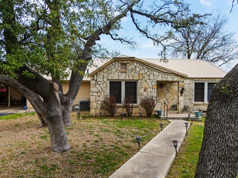 1003 Ridge ST Lampasas TX 76550