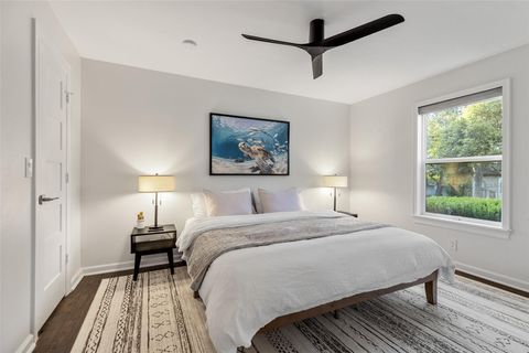 Tiny photo for 915 Biscayne ST, Lakeway, TX 78734 (MLS # 7791425)