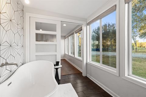 Tiny photo for 915 Biscayne ST, Lakeway, TX 78734 (MLS # 7791425)