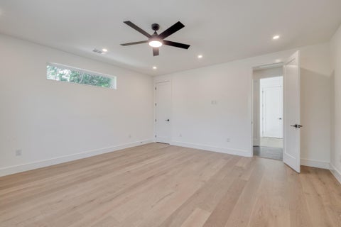 Tiny photo for 5700 LOUISE LN, Austin, TX 78757 (MLS # 1546354)