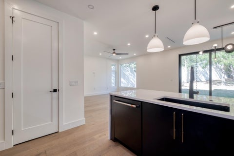 Tiny photo for 5700 LOUISE LN, Austin, TX 78757 (MLS # 1546354)