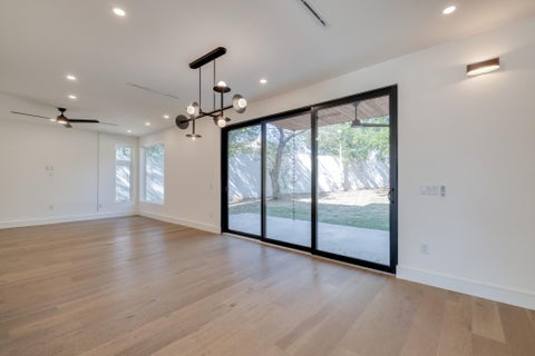 Tiny photo for 5700 LOUISE LN, Austin, TX 78757 (MLS # 1546354)