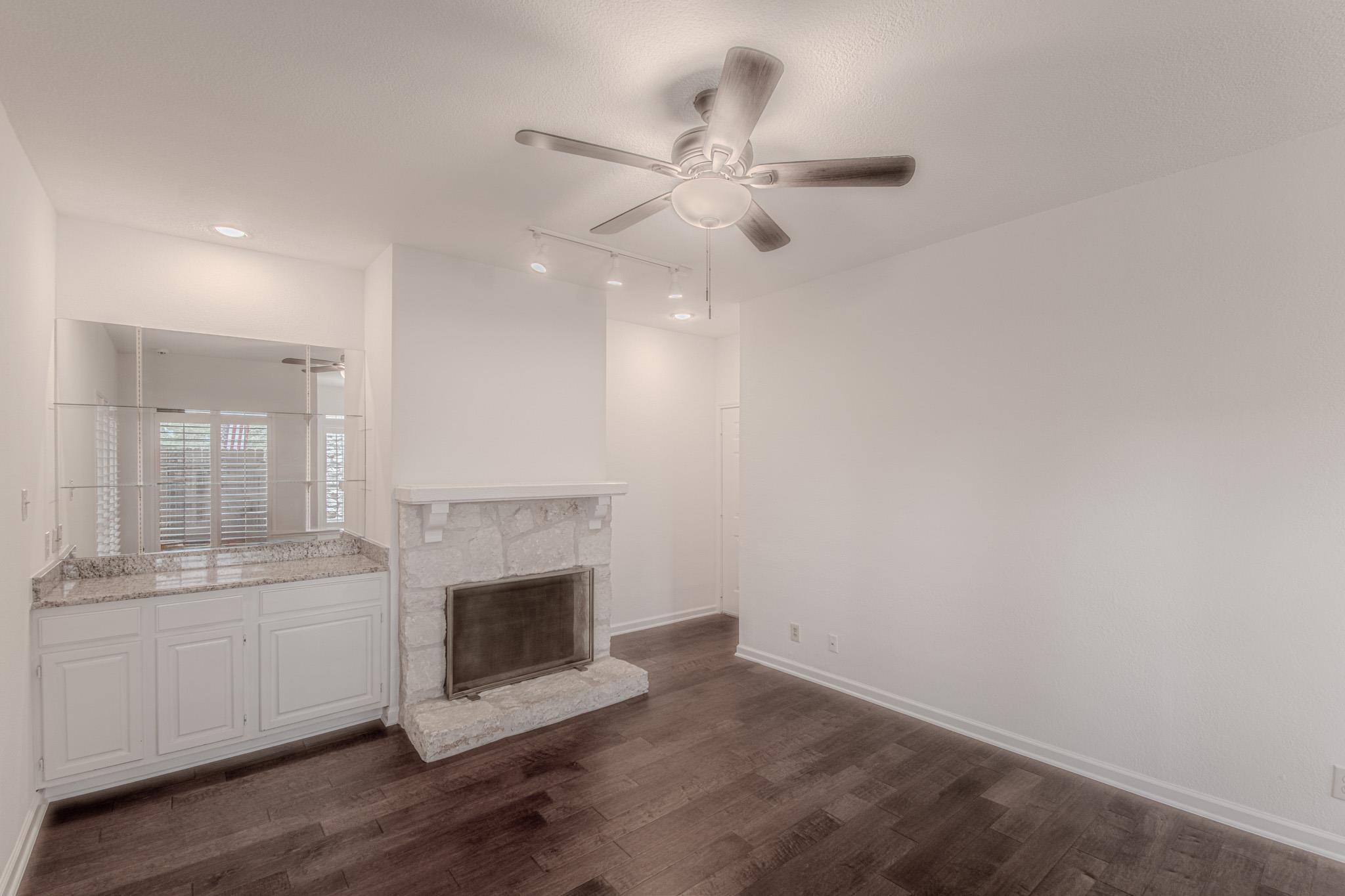 3809 Spicewood Springs RD 105
