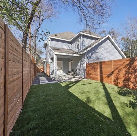 Tiny photo for 3711 Cedar ST, Austin, TX 78705 (MLS # 1173525)